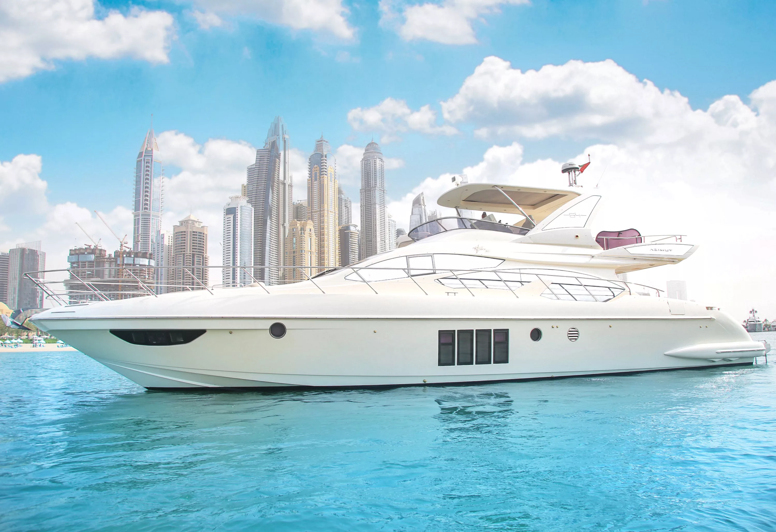 Yacht 64ft cruising in Dubai