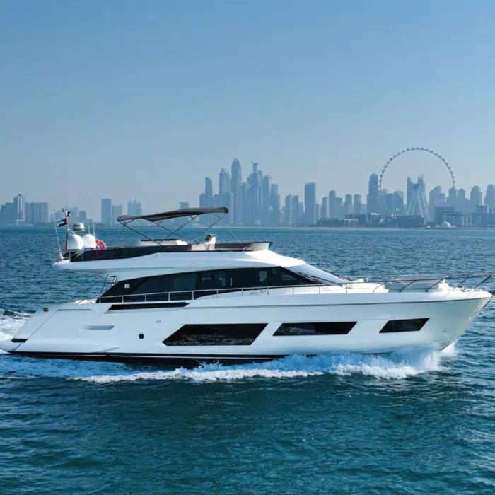 Yacht 67ft cruising in Dubai