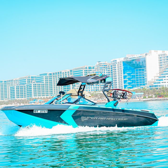 Sport Speed Boat Cruise in Dubai